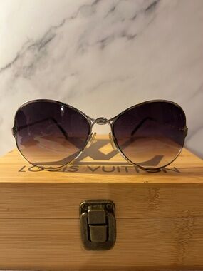 Silver Frame Sunglasses with Purple-Brown Gradient Lenses